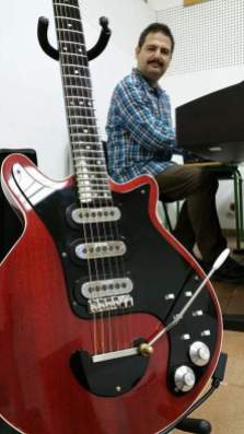 Adrian May Red Special Guitar 001